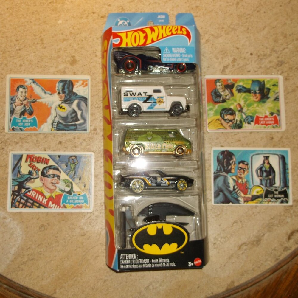🦇 Mattle, Hot Wheels Batman 5‑Pack (NWT) + 4 Vintage Batman Cards (USA Print)